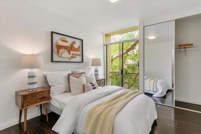 455 Grant Avenue, Palo Alto CA: https://media.crmls.org/mediaz/31dba52b-e0c9-44f1-a140-4e98064d9adc.jpg