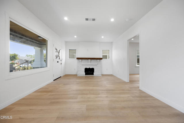 Detail Gallery Image 14 of 40 For 3609 4th Ave, Los Angeles,  CA 90018 - 2 Beds | 2 Baths