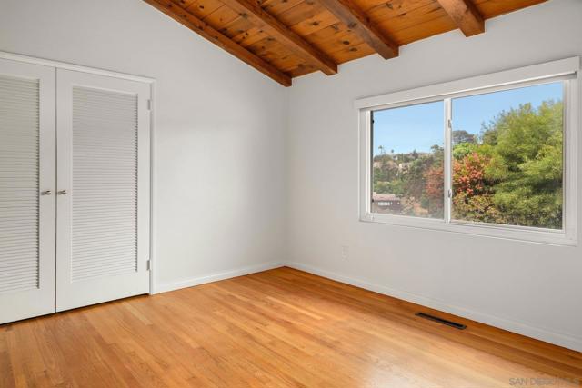 3537 Addison St, San Diego CA: https://media.crmls.org/mediaz/31dc6172-e955-4820-b34f-fde00c320685.jpg