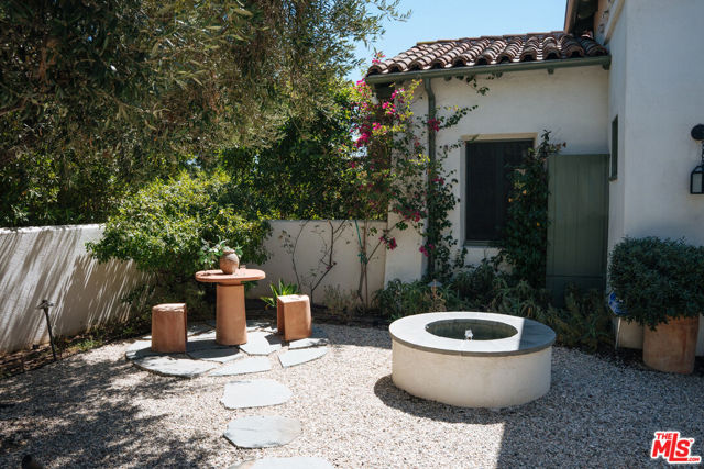3431 Lambeth Street, Los Angeles CA: https://media.crmls.org/mediaz/31dcb15f-00b3-4be7-881c-866b48f958f0.jpg