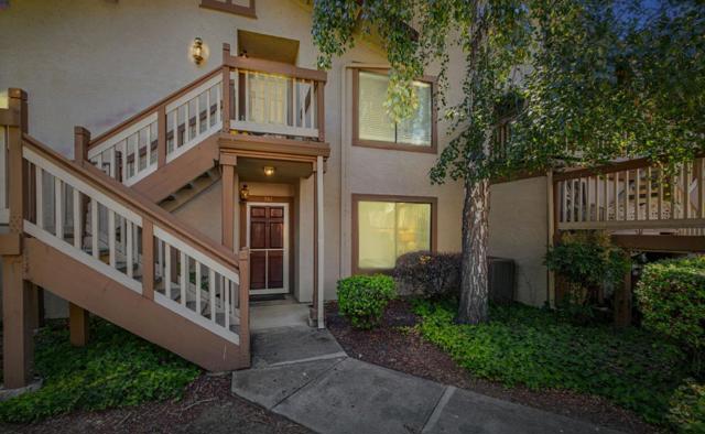941 Huntington, Fremont CA: https://media.crmls.org/mediaz/31de106b-fad4-490e-a318-f372a4ddae97.jpg