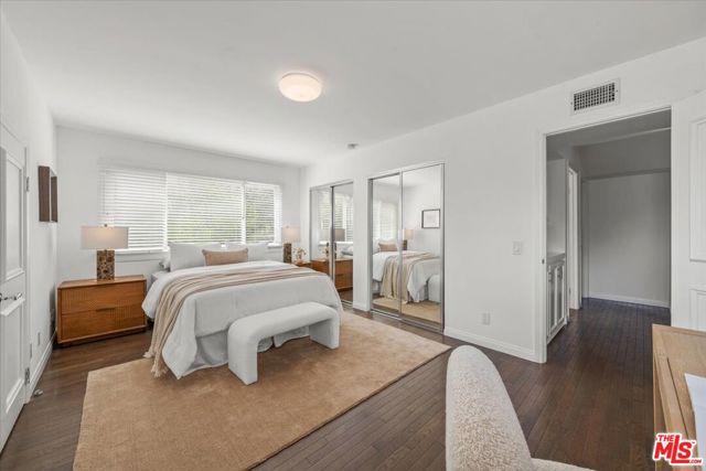 10411 Windtree Drive, Bel Air CA: https://media.crmls.org/mediaz/31decebc-62ac-439a-8e3a-0b48004d820c.jpg