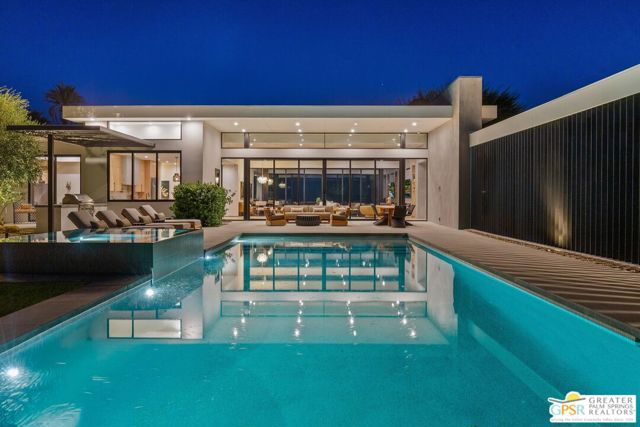 8 Desert Lark Circle, Rancho Mirage, CA 92270