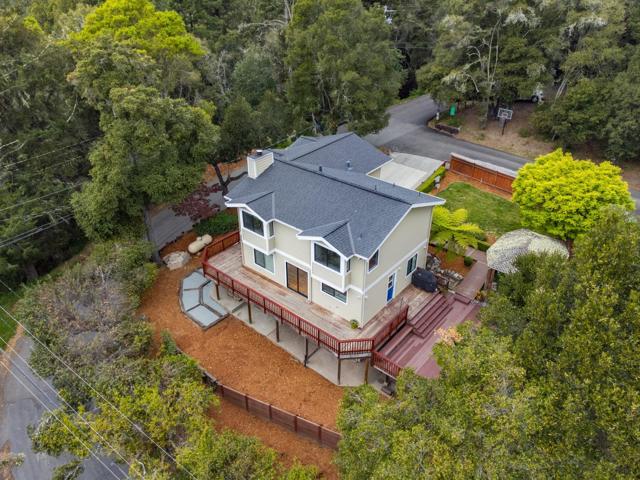 3040 Pacific Heights Drive, Aptos CA: https://media.crmls.org/mediaz/31dff935-d8a1-4e6a-9746-a72de6cbac7f.jpg
