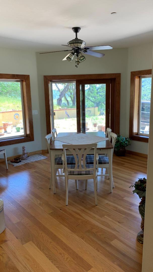 21050 Uvas Road, Morgan Hill CA: https://media.crmls.org/mediaz/31e0059f-a2fe-43ff-ace8-e64b0ef8b4c9.jpg
