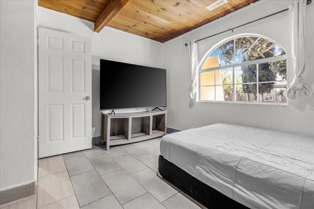 1238 Granada Avenue, Salinas CA: https://media.crmls.org/mediaz/31e0c1b3-3d91-4413-a923-55a5b9c10b34.jpg