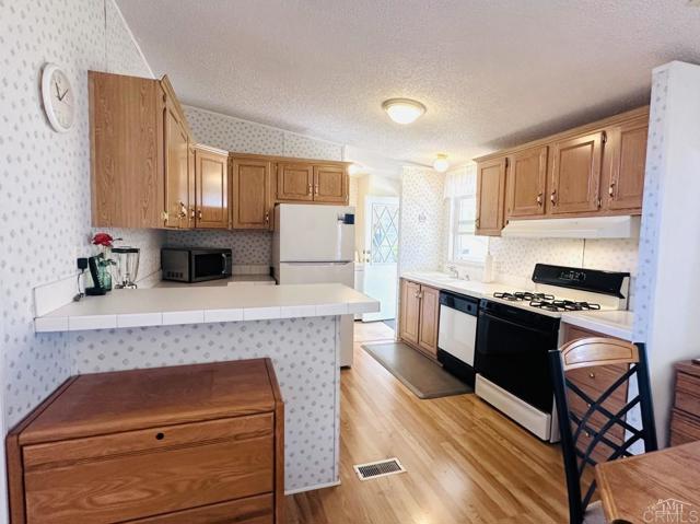 Detail Gallery Image 3 of 48 For 1815 Sweetwater Rd #155, Spring Valley,  CA 91977 - 3 Beds | 2 Baths