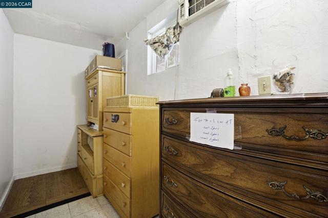 1990 Sunshine Dr, Concord CA: https://media.crmls.org/mediaz/31e15cba-b8da-4450-9ae0-f34bb4dce8c6.jpg