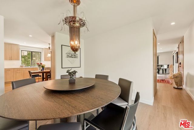 2450 Coldwater Canyon Drive photo 5