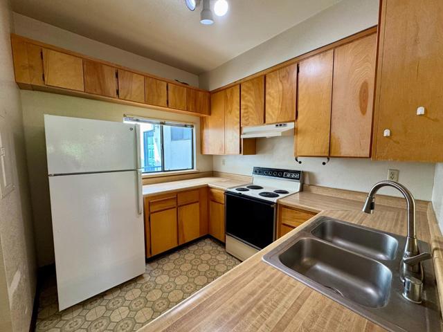 4685 Albany Circle, San Jose CA: https://media.crmls.org/mediaz/31e28a57-170c-4d5c-90fd-f3634e54e233.jpg