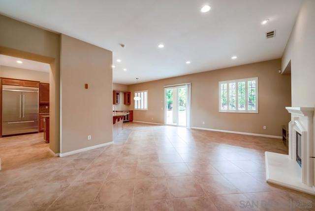 Image 7 of 61 For 26788 Calico Ct