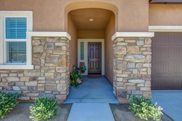 84701 Merus Avenue, Indio CA: https://media.crmls.org/mediaz/31e4443c-32b1-48d6-b6e9-319657650048.jpg