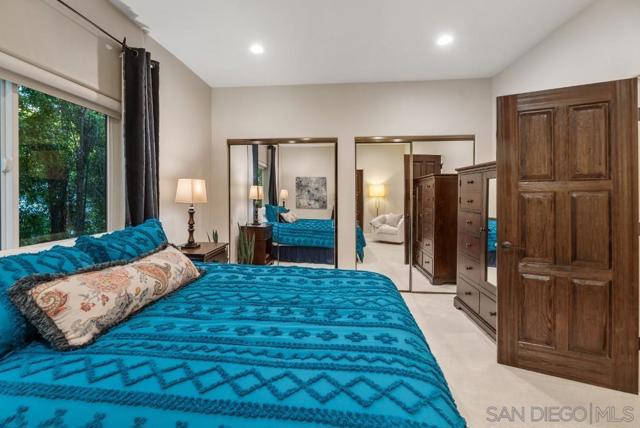 15484 Markar Rd, Poway CA: https://media.crmls.org/mediaz/31e4b91b-6001-4a59-9fd2-6860217f8b85.jpg
