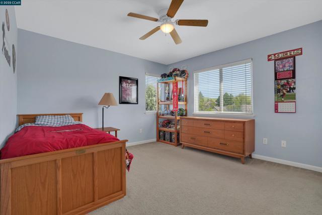 2121 Bluffs Dr, Livermore CA: https://media.crmls.org/mediaz/31e4cf41-e6af-4c2f-a73b-b3a1169fa407.jpg
