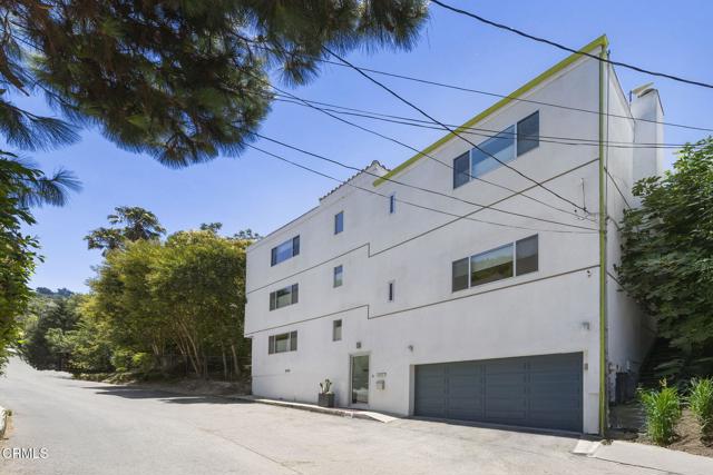 Detail Gallery Image 16 of 47 For 3551 Dixie Canyon Pl, Los Angeles,  CA 91423 - 4 Beds | 3/1 Baths