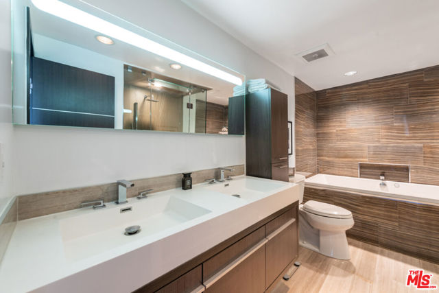 10445 Wilshire Boulevard, Los Angeles CA: https://media.crmls.org/mediaz/31e5aac6-65b5-44cb-93b9-ba5c63f70cfd.jpg
