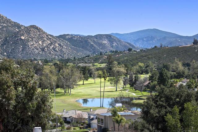 15519 Calistoga Dr., Ramona CA: https://media.crmls.org/mediaz/31e635bb-c56a-4aa6-9baf-cf7ea732f8d8.jpg