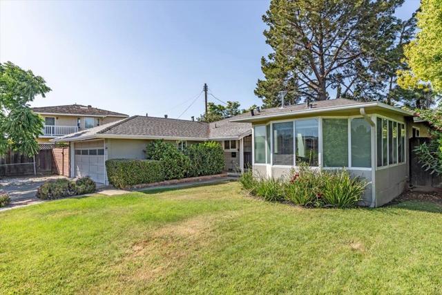 2725 Newhall Street, Santa Clara CA: https://media.crmls.org/mediaz/31e6c7e3-d298-459a-aa89-a570dc7a9ef9.jpg