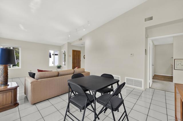 Image 14 of 50 For 17925 Avenida Cordillera