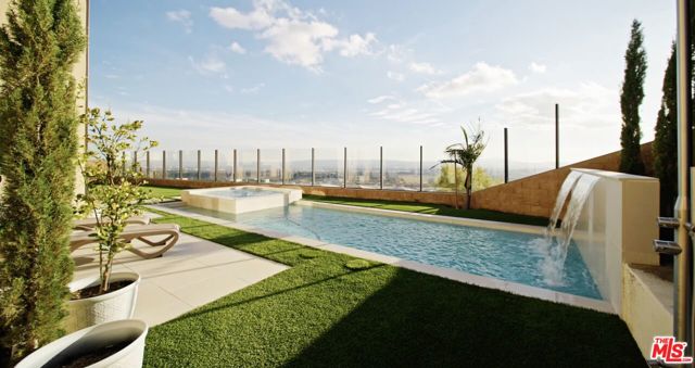 20326 W Liverpool Way, Porter Ranch CA: https://media.crmls.org/mediaz/31e8df97-25b2-41f6-8ffa-b328990e189e.jpg