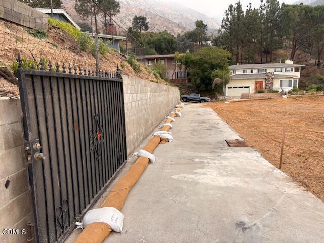 3333 Rubio Crest Drive, Altadena CA: https://media.crmls.org/mediaz/31ea4a56-5fba-46c7-9769-2a0c9c9f017d.jpg