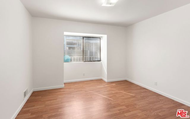4628 Don Lorenzo Drive, Los Angeles CA: https://media.crmls.org/mediaz/31eab7aa-0dd7-4ecd-b867-2f559444ebeb.jpg