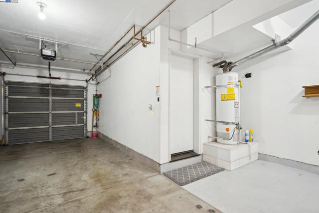 385 Montecito Way, Milpitas CA: https://media.crmls.org/mediaz/31ed5950-e97b-4156-9723-bd98fdc4214a.jpg