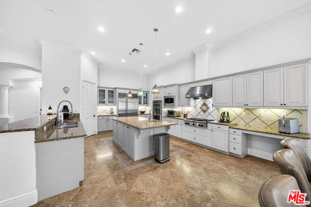 Image 7 of 28 For 1660 Alamitos Circle