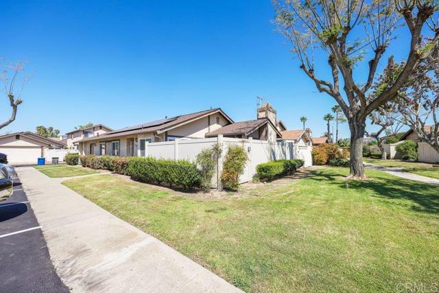 Detail Gallery Image 7 of 33 For 10385 Seth Way, Santee,  CA 92071 - 3 Beds | 2 Baths