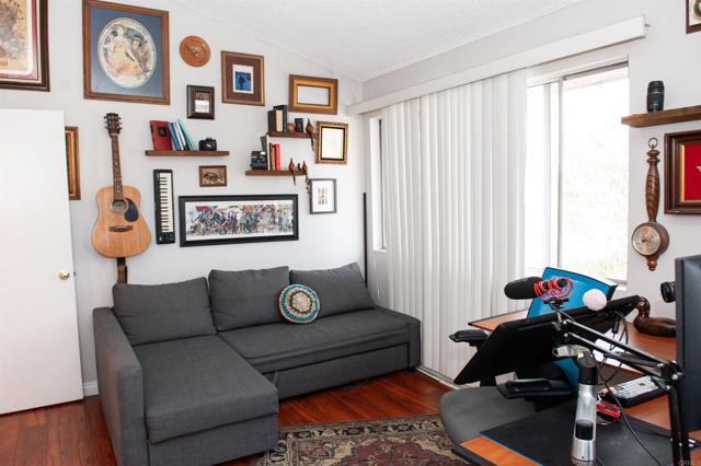 Detail Gallery Image 34 of 36 For 1523 E Windsor Rd 105b,  Glendale,  CA 91205 - 2 Beds | 1/1 Baths