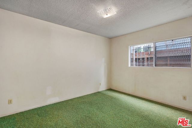 717 Marco Place, Venice CA: https://media.crmls.org/mediaz/31ee3f43-ae45-410e-8efe-19d5b3ae2a13.jpg