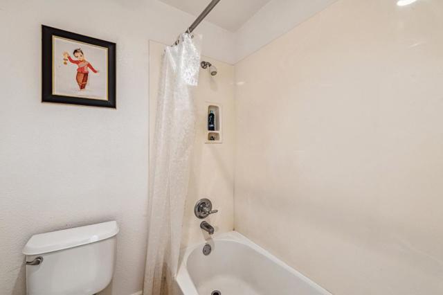 36 Pointe View Place, South San Francisco CA: https://media.crmls.org/mediaz/31ee6eb8-31e9-4ad7-bb42-1a42b986ca8f.jpg