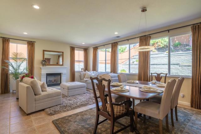 5043 Sunset Vista Drive, Seaside CA: https://media.crmls.org/mediaz/31eeb145-546f-4a70-96a2-47bc2da8ae54.jpg