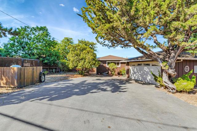 1020 Green Valley Road, Watsonville CA: https://media.crmls.org/mediaz/31f00337-8d30-4a3e-9fd4-5afbd6db050f.jpg