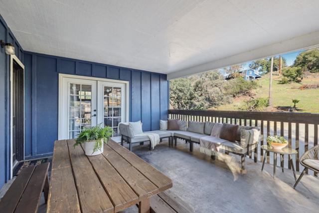 26086 Bear Valley Heights Road, Escondido CA: https://media.crmls.org/mediaz/31f03ae0-f6a1-4475-ba9a-ddbf55bc2968.jpg