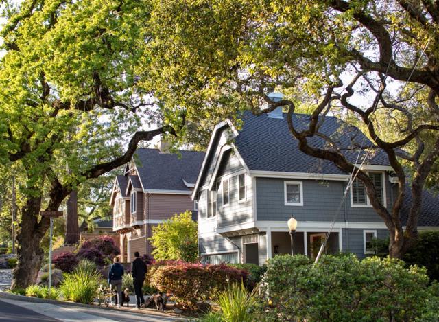 327 Bachman Avenue, Los Gatos CA: https://media.crmls.org/mediaz/31f05dc9-cd56-4af0-b816-316f06c49693.jpg