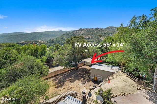 1203 Casa Grande Drive, Simi Valley CA: https://media.crmls.org/mediaz/31f0ac6c-0626-4217-b1d3-e30ac5f1d8f4.jpg