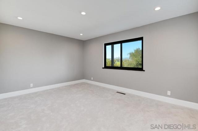 1080 Landavo Rancho Rd, Escondido CA: https://media.crmls.org/mediaz/31f1327e-cc01-4c65-9ce6-d6d6b29924c6.jpg