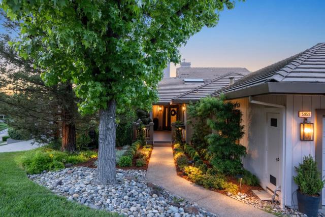 5958 Dry Oak Drive, San Jose CA: https://media.crmls.org/mediaz/31f1f69e-8e8a-4a11-8d13-68b434f1e25e.jpg
