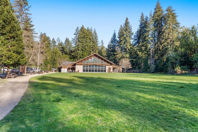 24 Terrace Way, Felton CA: https://media.crmls.org/mediaz/31f39bfe-4f35-433d-97cb-6d92bba6b61f.jpg