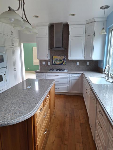659 Larkspur Court, San Marcos CA: https://media.crmls.org/mediaz/31f3a415-ebb0-40dd-b8d0-153b046139a6.jpg