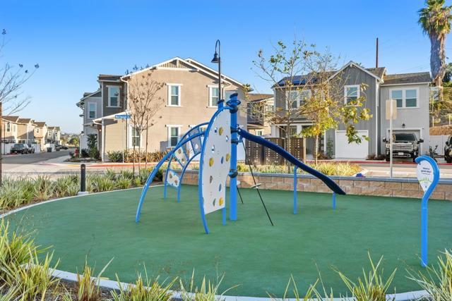Detail Gallery Image 38 of 40 For 1505 Wingwood Ln, Vista,  CA 92083 - 3 Beds | 2/1 Baths