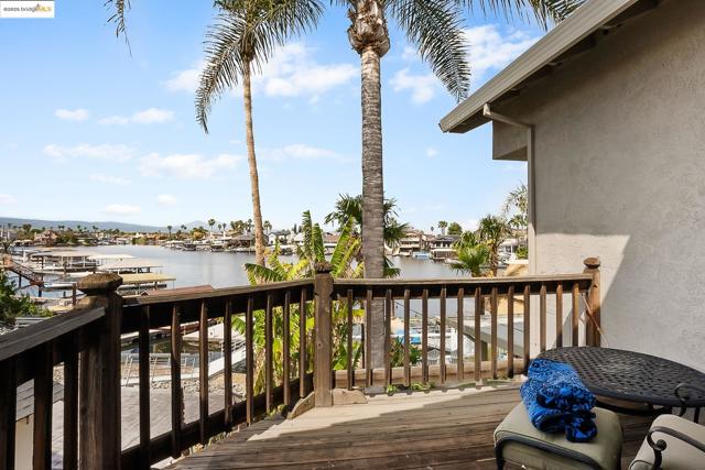 5090 Double Point Way, Discovery Bay CA: https://media.crmls.org/mediaz/31f5c167-4989-4e04-8d13-c73358a412f7.jpg