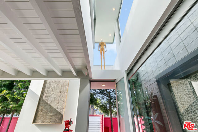 1430 Abbot Kinney Boulevard, Venice CA: https://media.crmls.org/mediaz/31f6b811-140f-46be-a896-cf169af79f6e.jpg