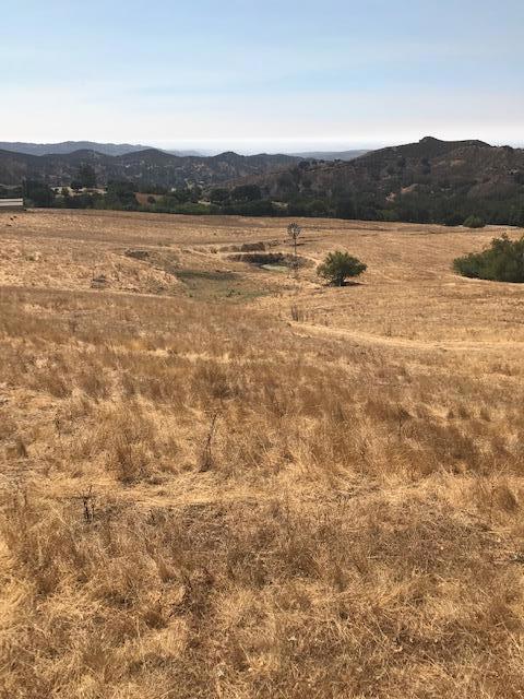 350 San Benancio Road, Salinas CA: https://media.crmls.org/mediaz/31f7244e-3615-428a-901b-10c108755b25.jpg