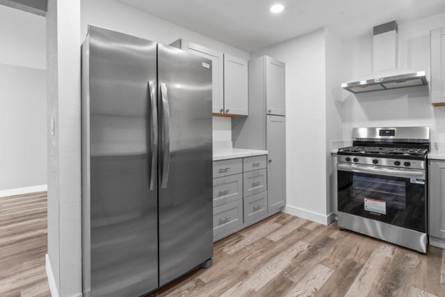 912 Acosta Plaza, Salinas CA: https://media.crmls.org/mediaz/31f75ac5-0070-41a1-b2ed-442c43d19961.jpg