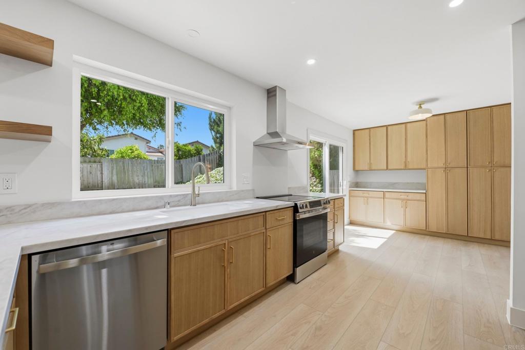 6739 Cantil Street - photo 2