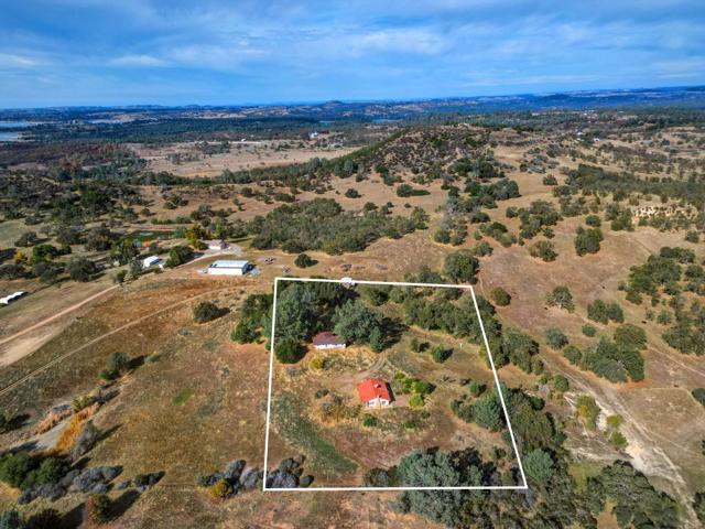 4505 4 X Ranch Road, Burson CA: https://media.crmls.org/mediaz/31f87329-c884-44ed-852f-1a7d16878625.jpg