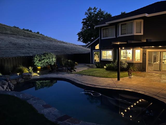 92 Hillview Drive, Danville CA: https://media.crmls.org/mediaz/31f9456f-c538-4d55-86b5-3294c39e6433.jpg
