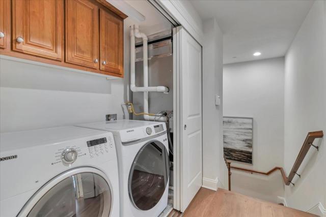 325 Channing Avenue, Palo Alto CA: https://media.crmls.org/mediaz/31fae444-5b4f-4381-8590-b0011c37aa6f.jpg